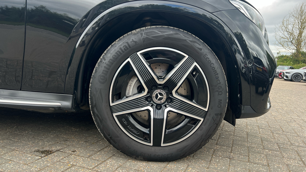 Mercedes-Benz GLC Class Glc 300 4Matic Amg Line 9G-tronic KW73VFV Black #5