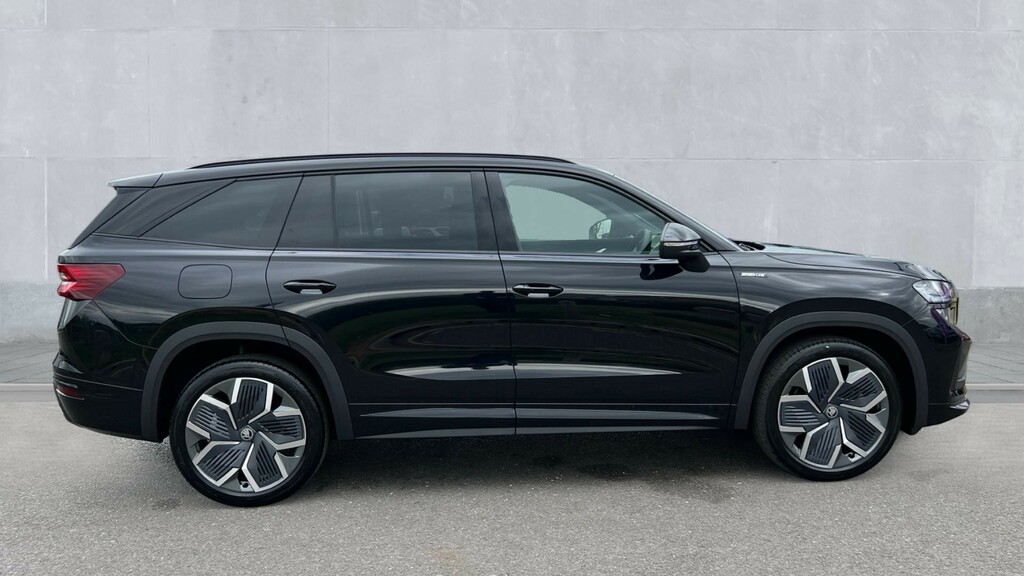Skoda Kodiaq Kodiaq Sportline 7 Seats 1.5 Tsi E-tec 150 Ps Ds Black #4