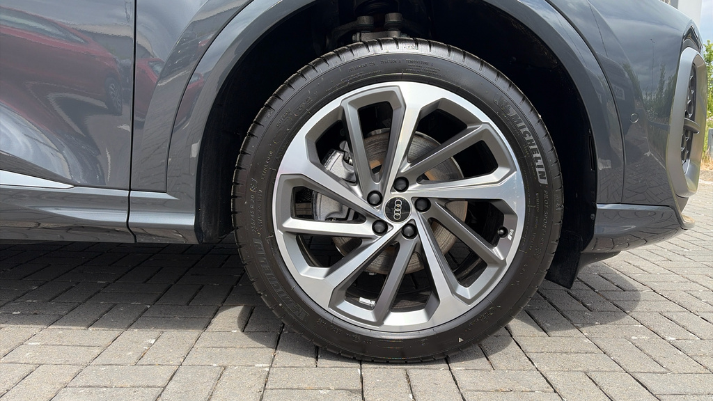 Audi Q5 Audi Q5 Estate 2.0 Tfsi Quattro S Line S Troni Grey #5