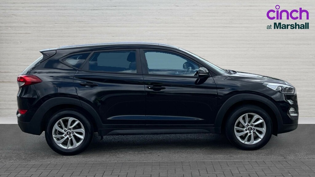 Hyundai Tucson Tucson 1.6 Gdi Blue Drive Se Nav 2Wd FP67FYN Black #2
