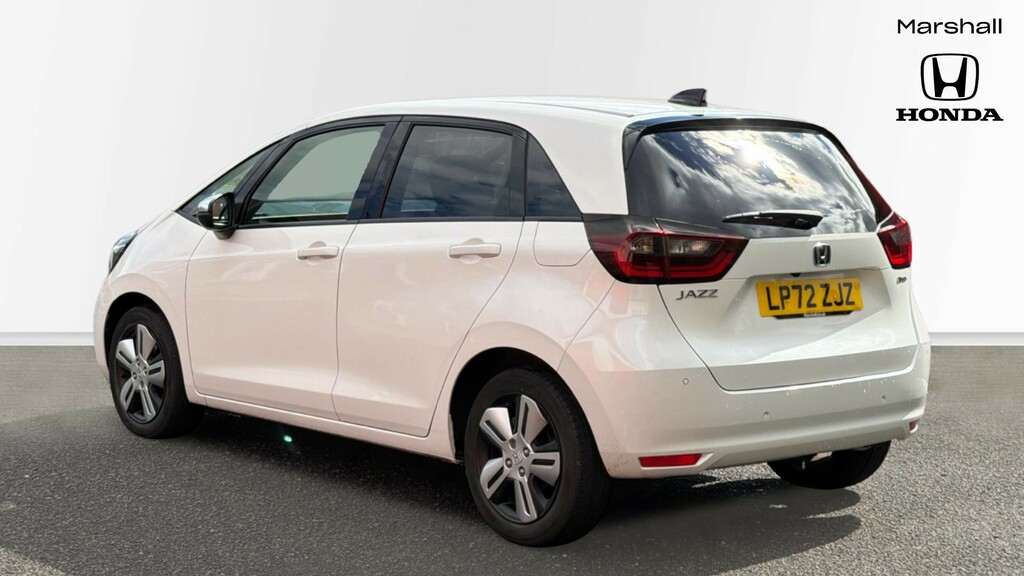 Honda Jazz Jazz 1.5 I-mmd Hybrid Ex Ecvt LP72ZJZ White #3