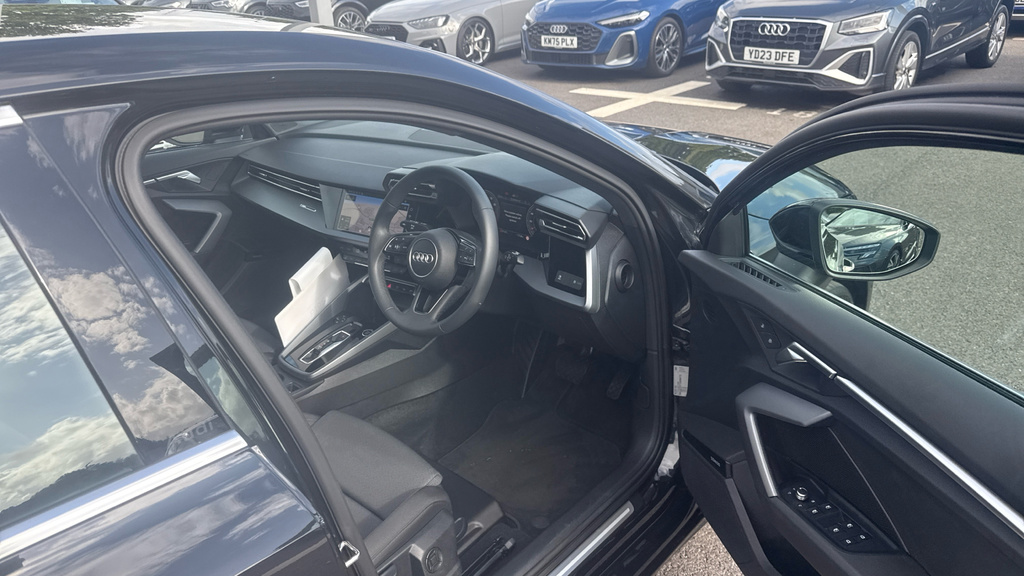 Audi A3 A3 30 Tfsi Sport S Tronic EK74WTP Black #6