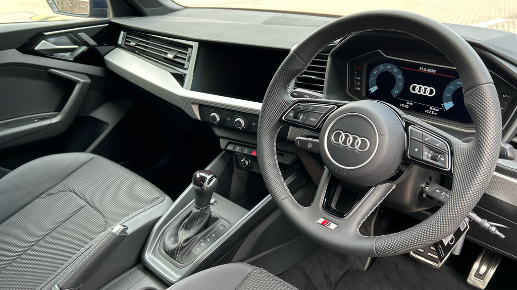 Audi A1 Audi A1 Sportback S Line 35 Tfsi 150 Ps S Tronic RE26BKG Blue #6