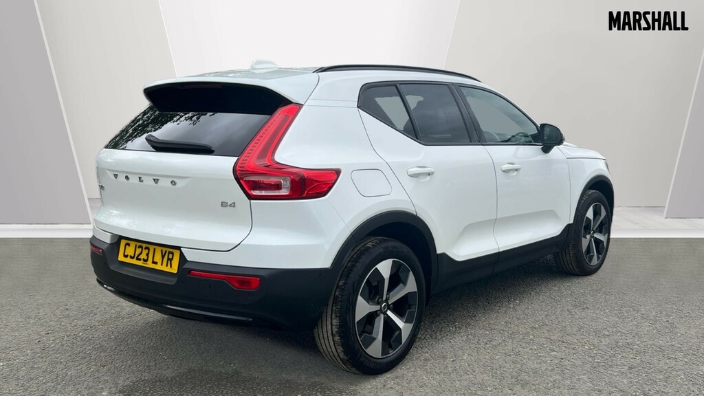 Volvo XC40 Xc40 2.0 B4p Ultimate Dark CJ23LYR White #2