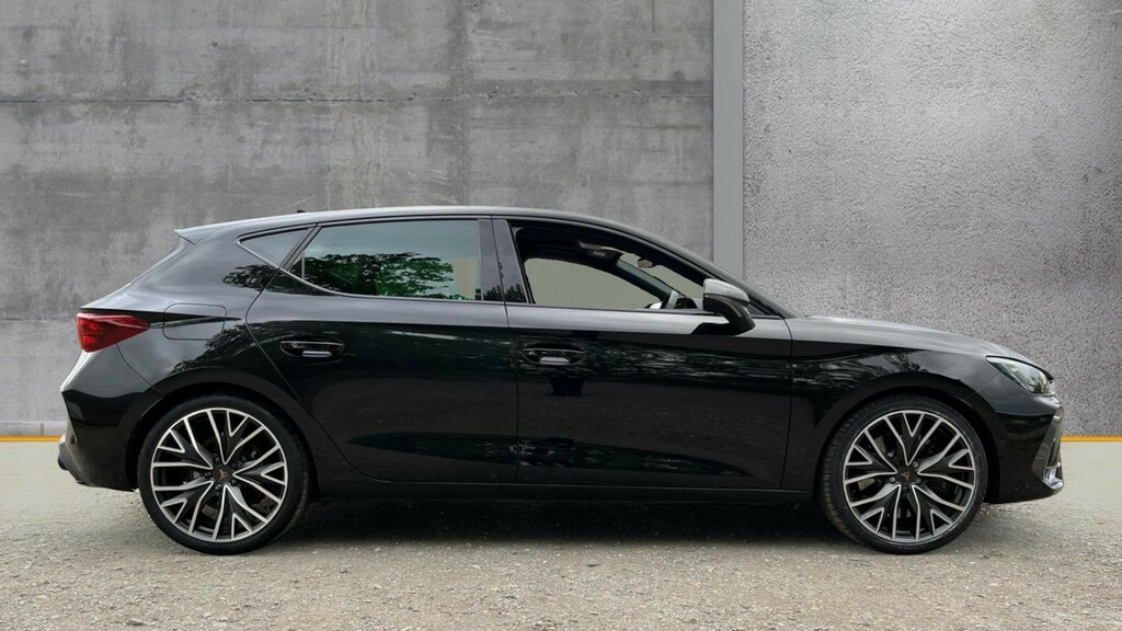Cupra Leon Leon 2.0 Tsi 300 Vz2 Dsg KT74WKH Black #4