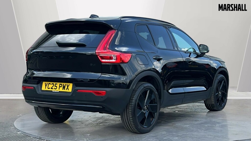 Volvo XC40 Xc40 2.0 B4p Plus Black Edition YC25PWX Black #2