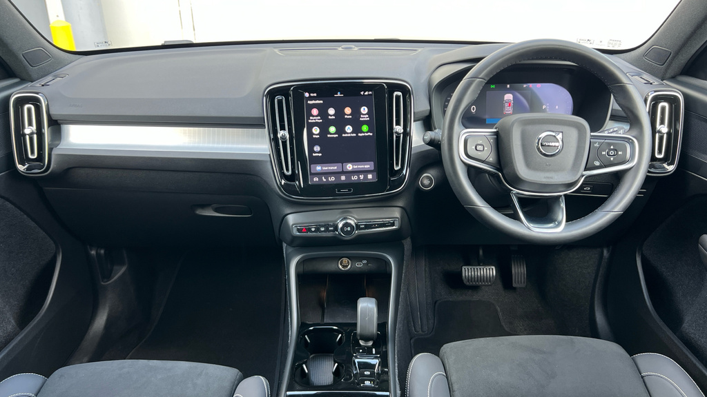 Volvo XC40 Xc40 2.0 B4p Plus Black Edition YC25PWX Black #5