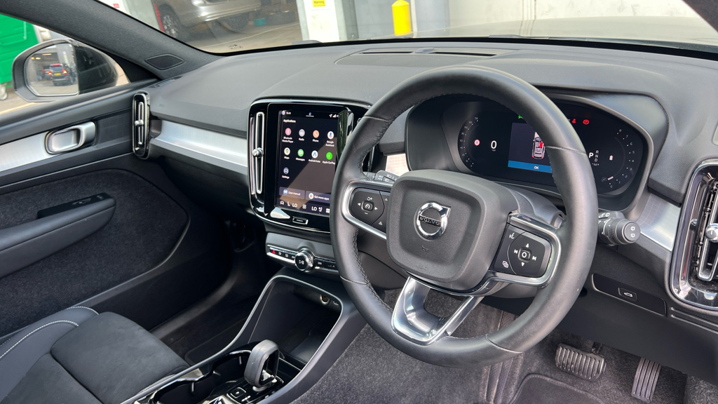 Volvo XC40 Xc40 2.0 B4p Plus Black Edition YC25PWX Black #4