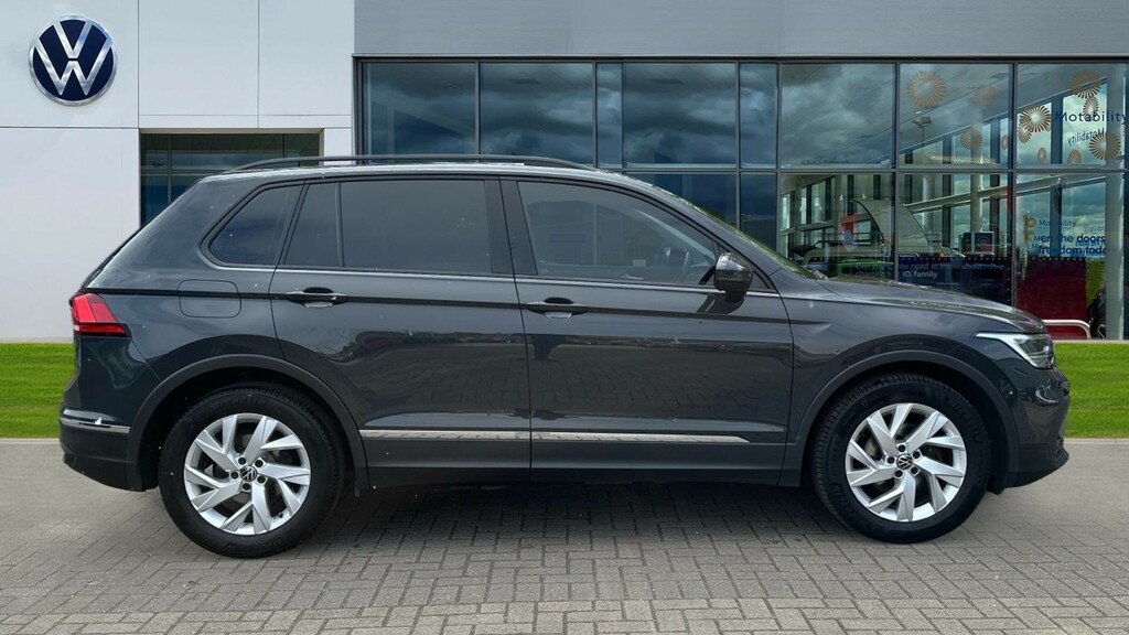 Volkswagen Tiguan Tiguan 1.5 Tsi 150 Life Dsg BF22HPK Grey #4