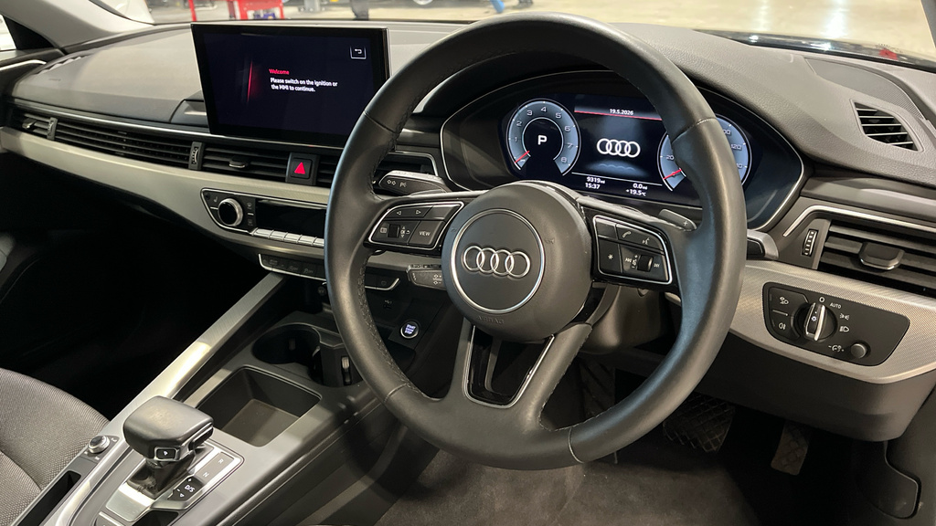 Audi A4 A4 35 Tfsi Technik S Tronic LM23VBT Black #6