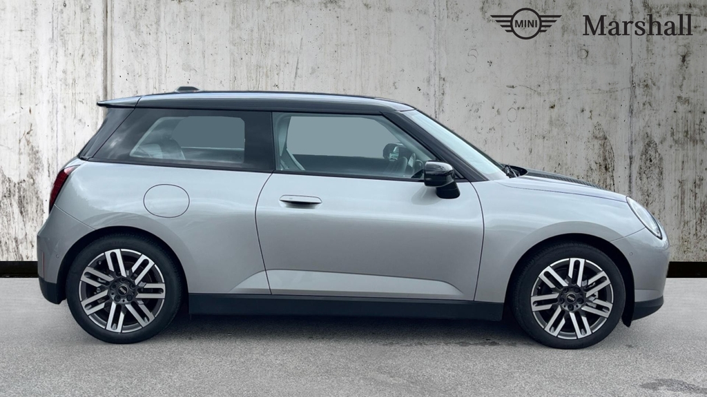 Mini Hatch Cooper 160Kw Se Classic 54Kwh GL74SNX Silver #3
