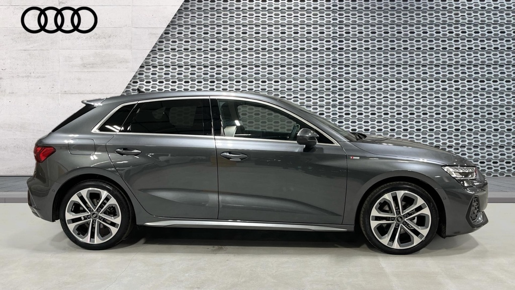 Audi A3 A3 1.5 Tfsi 116 S Line S Tronic LX75OSW Grey #4