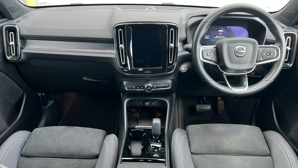 Volvo XC40 Xc40 2.0 B4p Plus Dark MT74BVV Black #5