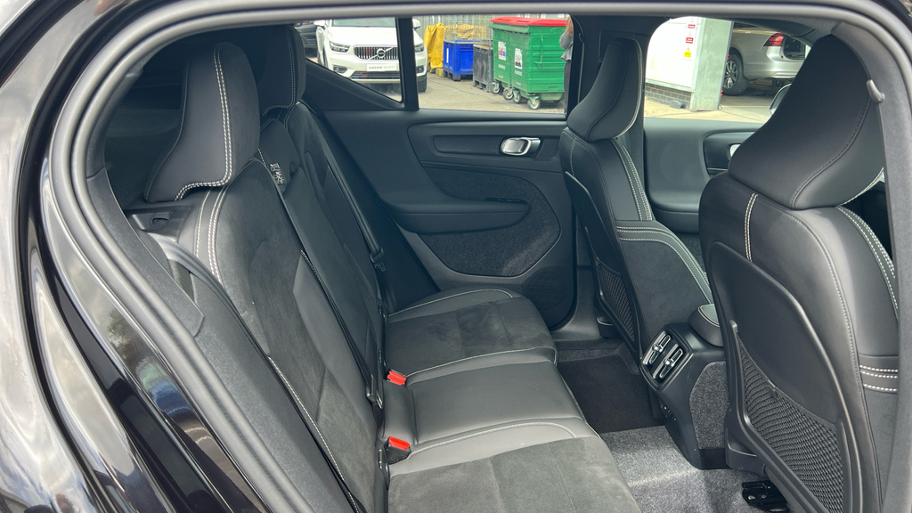 Volvo XC40 Xc40 2.0 B4p Plus Black Edition WP75AFK Black #6