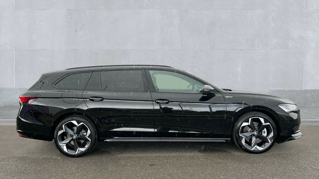 Skoda Superb Superb 2.0 Tsi 204 Sportline Dsg KT75MPY Black #4