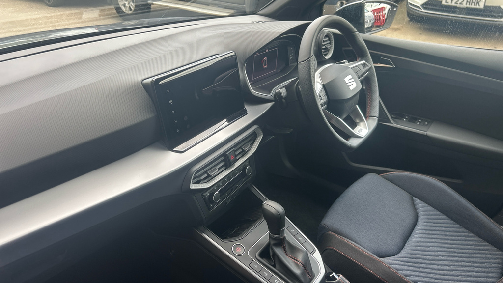 Seat Arona Arona 1.0 Tsi 115 Fr Black Edition Dsg KR75YBX Grey #2