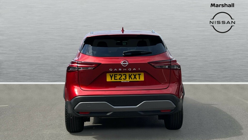 Nissan Qashqai Qashqai 1.3 Dig-t Mh 158 N-connecta Xtronic YE23KXT Red #6