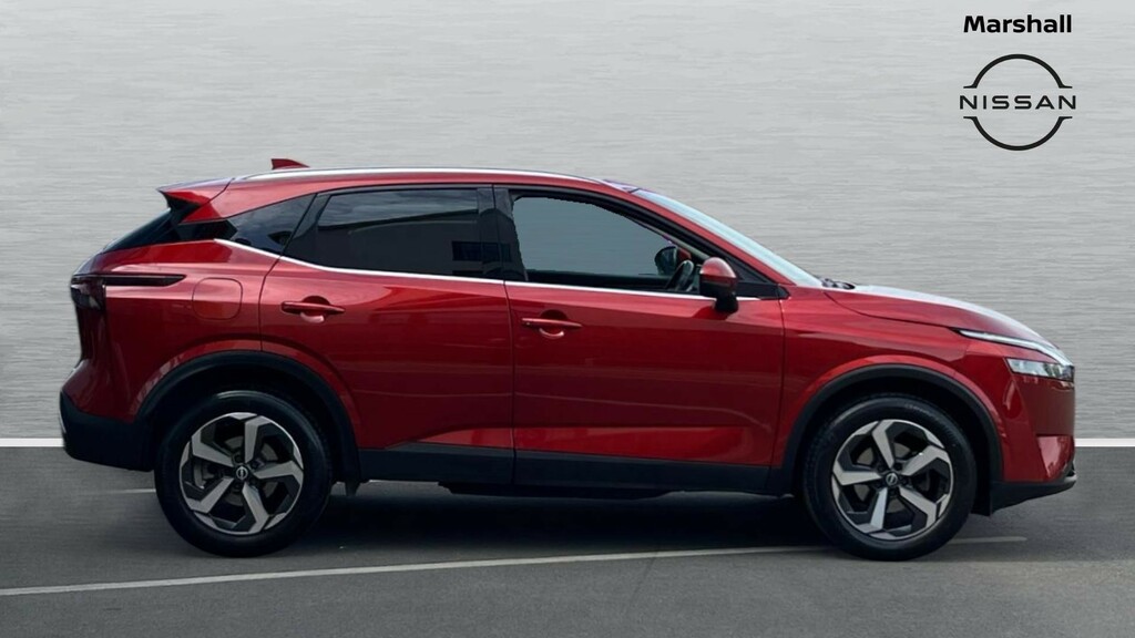 Nissan Qashqai Qashqai 1.3 Dig-t Mh 158 N-connecta Xtronic YE23KXT Red #3
