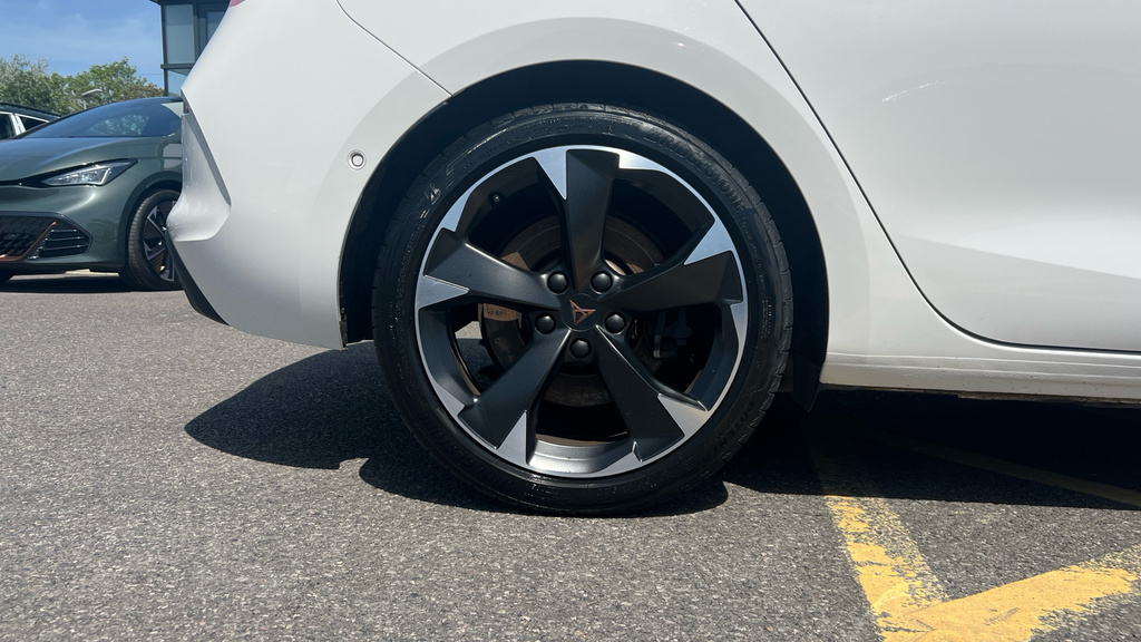 Cupra Leon Leon 2.0 Tsi Vz1 Dsg DG23ZSX White #5