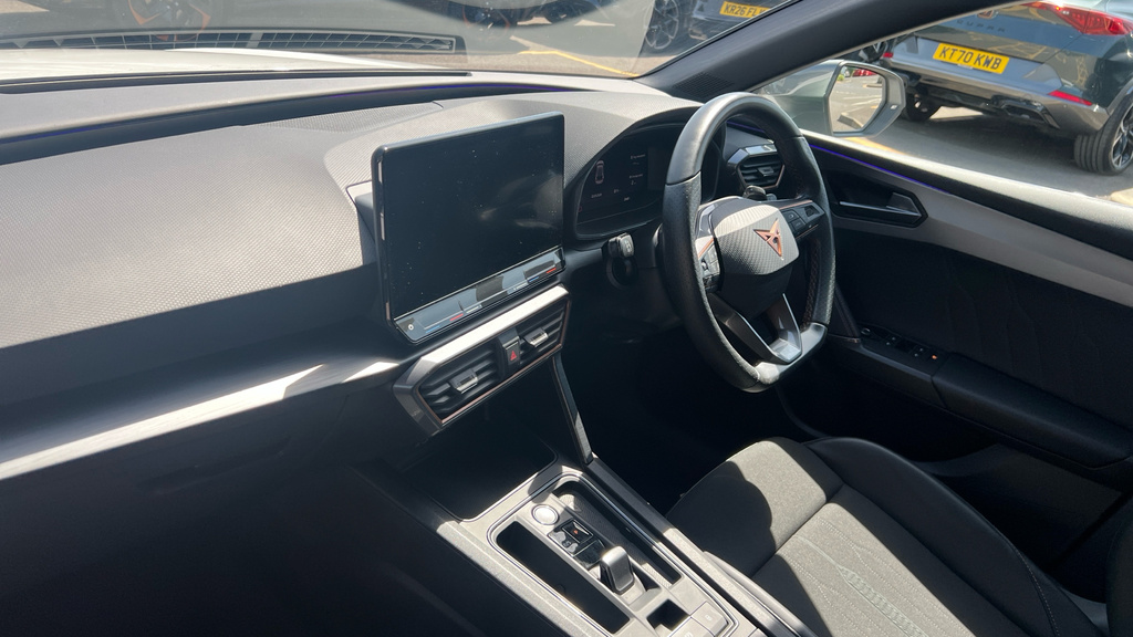 Cupra Leon Leon 2.0 Tsi Vz1 Dsg DG23ZSX White #2