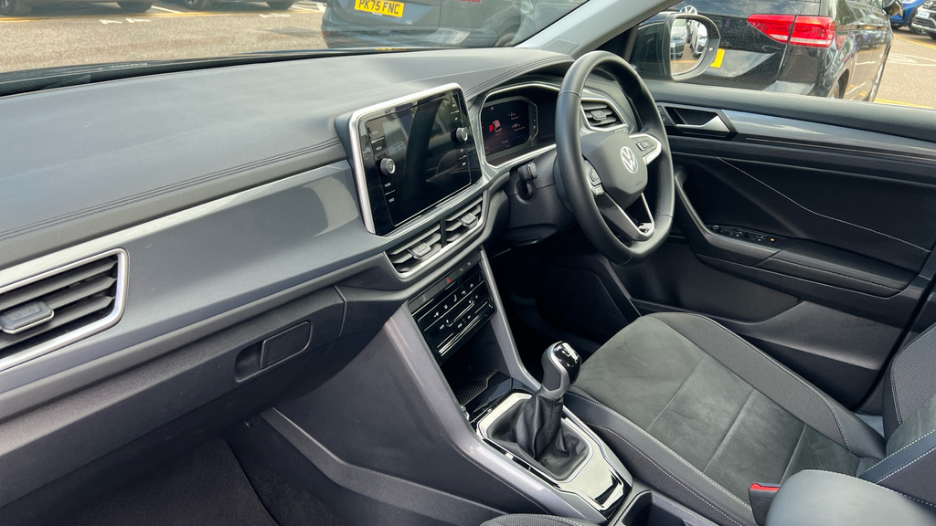 Volkswagen T-Roc T-roc 1.5 Tsi Style GD25HTA Black #2