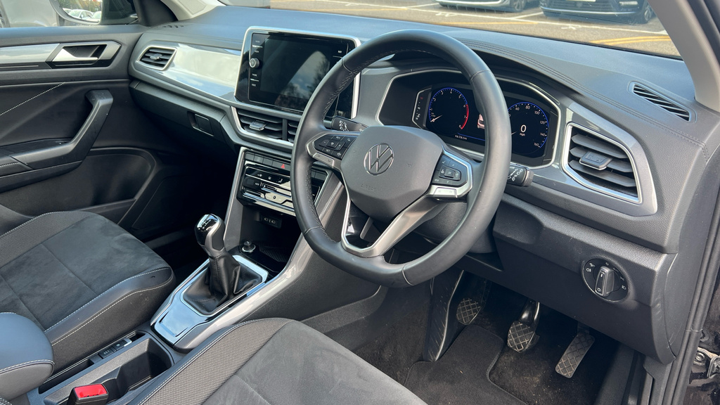 Volkswagen T-Roc T-roc 1.5 Tsi Style GD25HTA Black #6