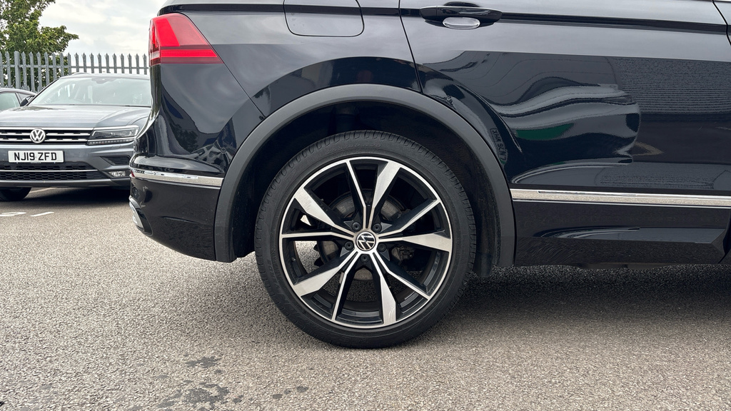 Volkswagen Tiguan Tiguan 1.5 Tsi 150 R-line Dsg MM21XUU Black #5