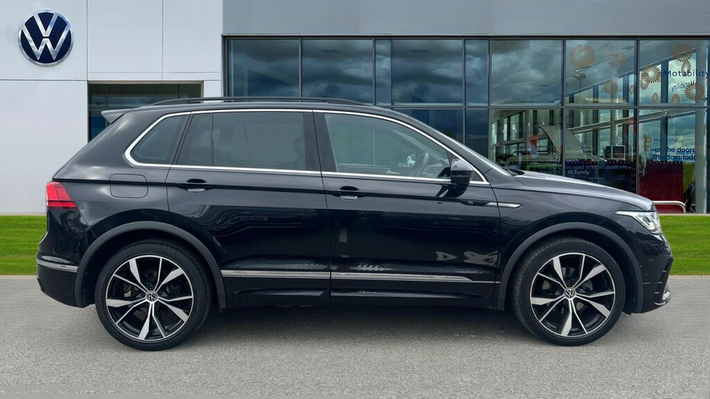 Volkswagen Tiguan Tiguan 1.5 Tsi 150 R-line Dsg MM21XUU Black #4