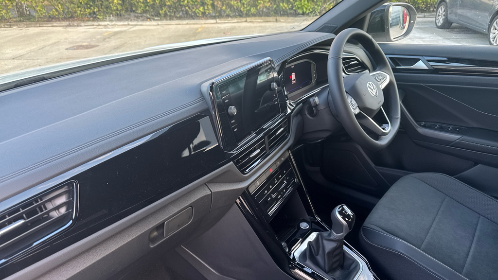 Volkswagen T-Roc T-roc Style Design 1.5 Tsi 150Ps 6-Speed 5 Black #2