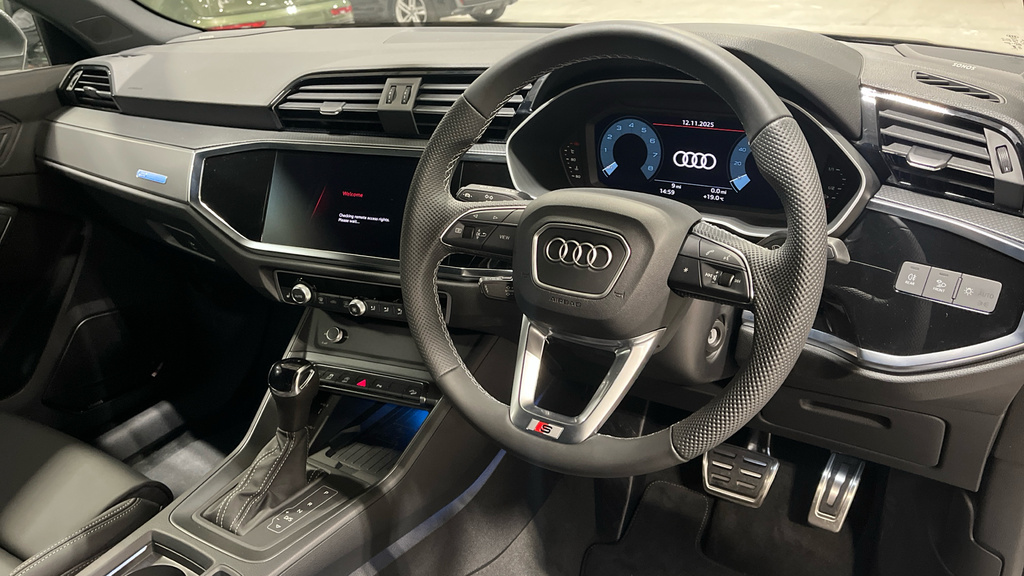 Audi Q3 Q3 35 Tfsi S Line S Tronic Leather LV75SSJ Black #6