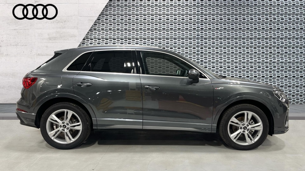 Audi Q3 Q3 35 Tfsi S Line S Tronic Leather LV75SSJ Black #4