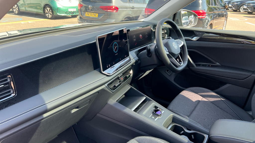 Volkswagen Tiguan Tiguan Match 1.5 Etsi 150 Ps 7-Speed Dsg EY26VDL Grey #2