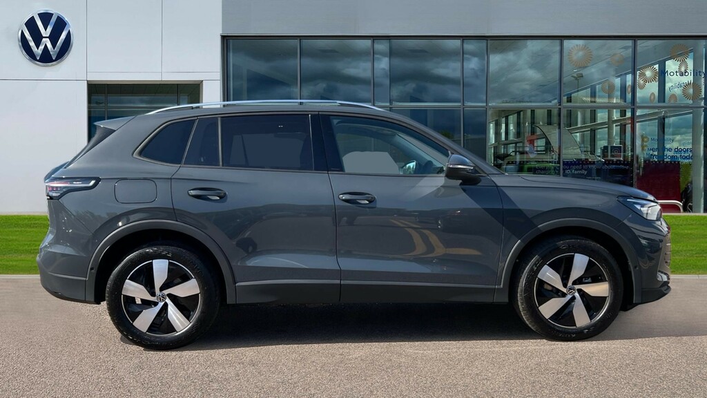 Volkswagen Tiguan Tiguan Match 1.5 Etsi 150 Ps 7-Speed Dsg EY26VDL Grey #4