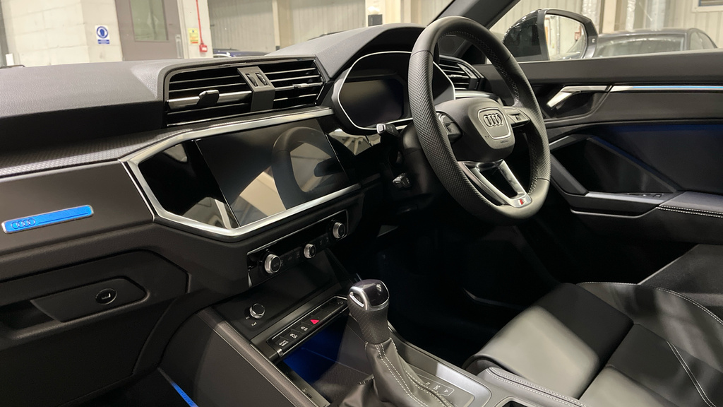 Audi Q3 Q3 35 Tfsi S Line S Tronic Leather LX75OSM Black #2