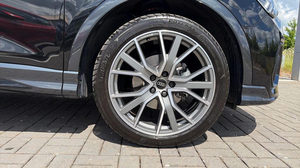 Audi Q3 Q3 35 Tfsi Black Edition S Tronic 20 Alloy LR75SKN Black #5