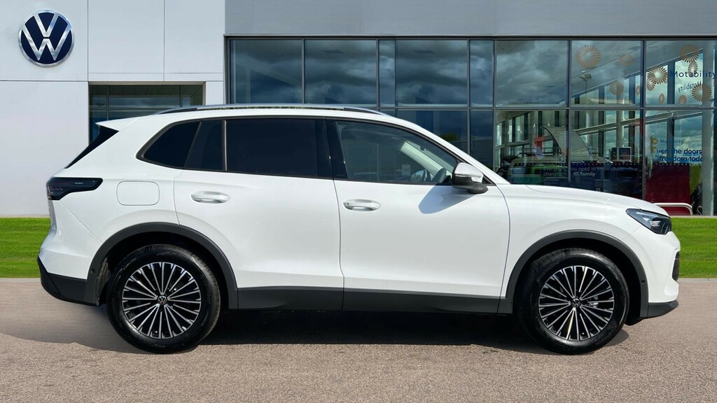 Volkswagen Tiguan Tiguan Match 1.5 Etsi 150 Ps 7-Speed Dsg EY26VDJ White #4