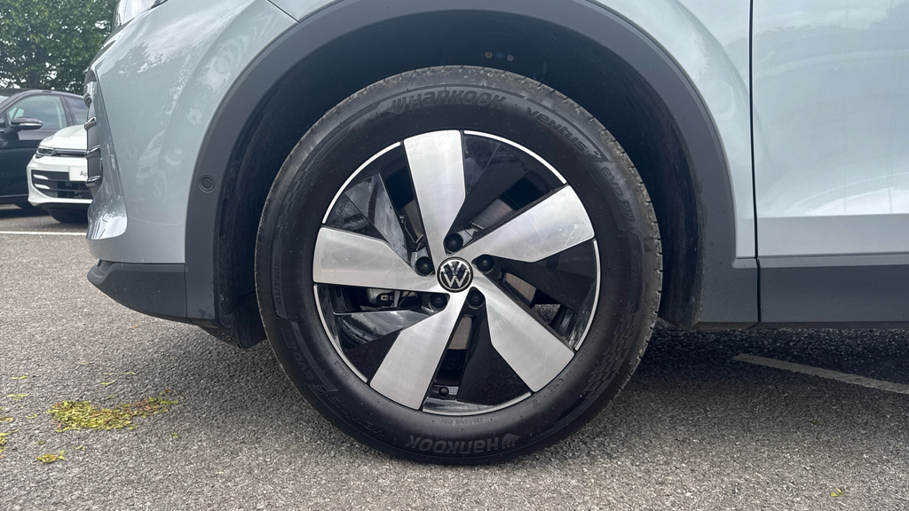 Volkswagen Tiguan Tiguan Match 1.5 Etsi 150 Ps 7-Speed Dsg Silver #5