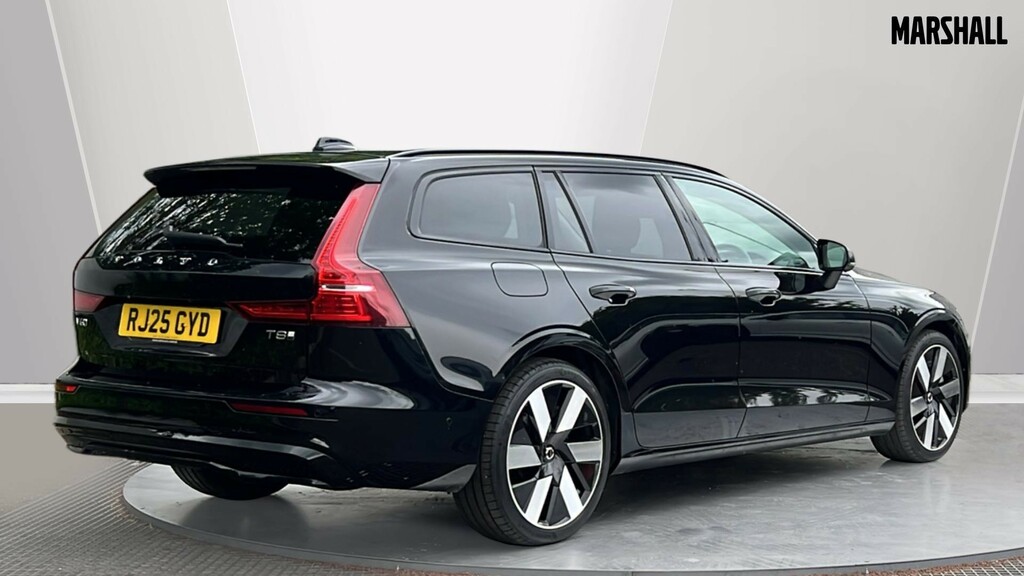 Volvo V60 V60 2.0 T8 455 Phev Ultra Dark Awd RJ25GYD Black #2
