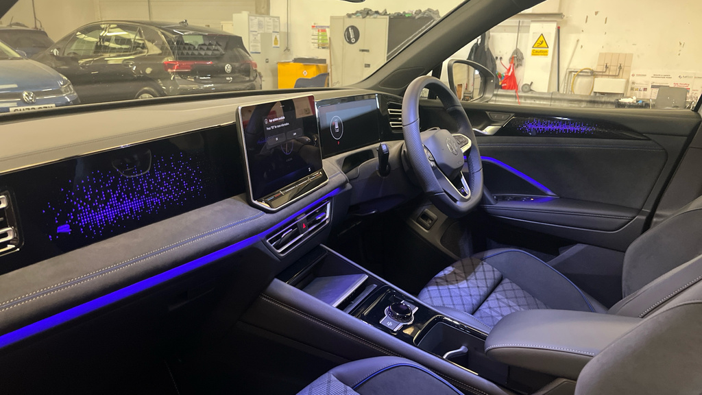 Volkswagen Tiguan Tiguan R-line 1.5 Tsi Ehybrid 204 Ps 6-Speed Dsg 5 White #2