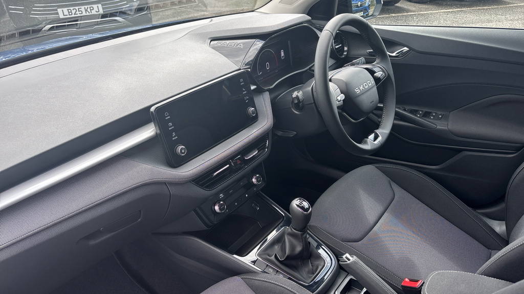Skoda Fabia Fabia 1.0 Tsi 116 Design Edition Black #2