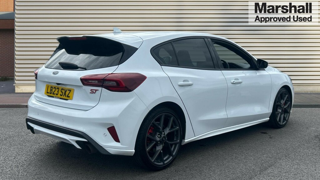 Ford Focus Focus 2.3 Ecoboost St LB23SXZ White #3