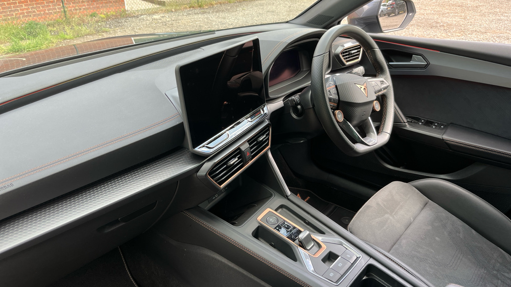 Cupra Leon Leon 1.5 Etsi 150 V2 Dsg KS25MYB Grey #2