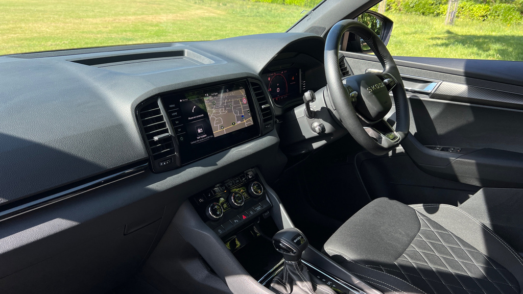Skoda Karoq Karoq 1.5 Tsi Sportline Edition Dsg EO75TXN Black #2