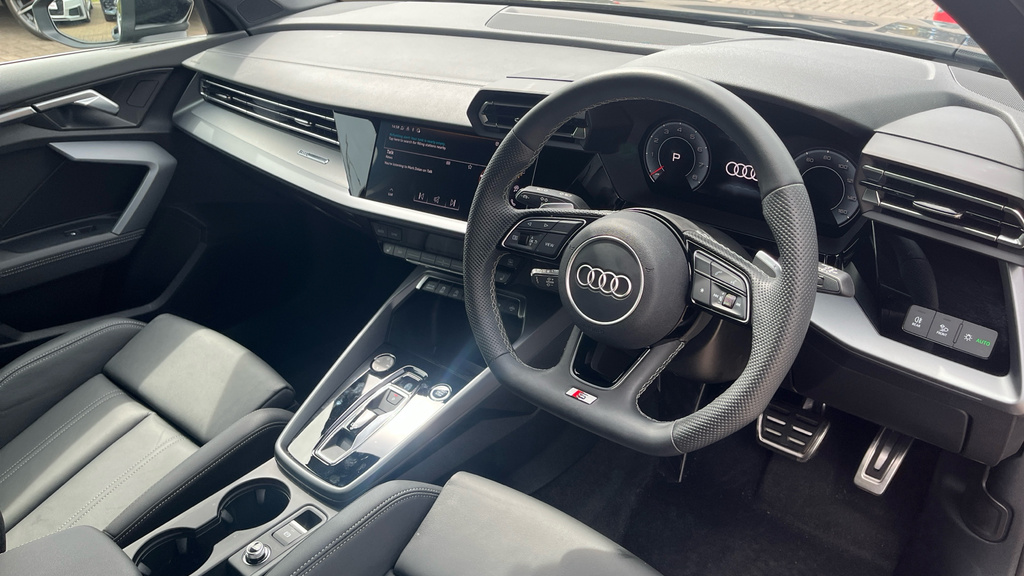Audi A3 A3 35 Tfsi S Line S Tronic DG25WWE Black #6