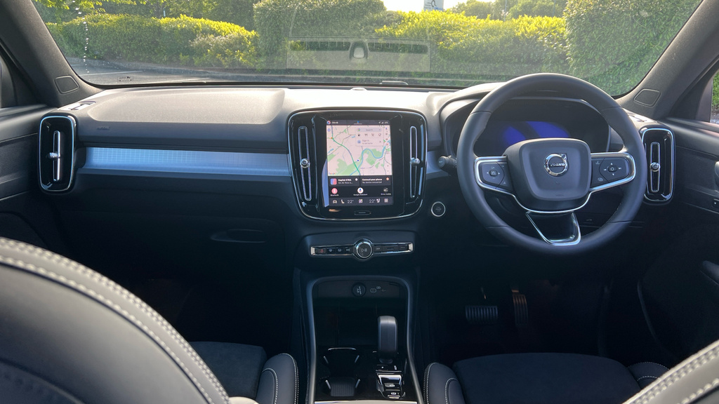 Volvo XC40 Volvo Xc40 Estate 2.0 B3p Plus Dark FD26WWJ Blue #5