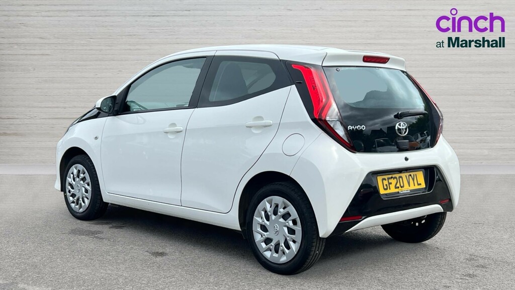 Toyota Aygo Aygo 1.0 Vvt-i X-play GF20VYL White #5