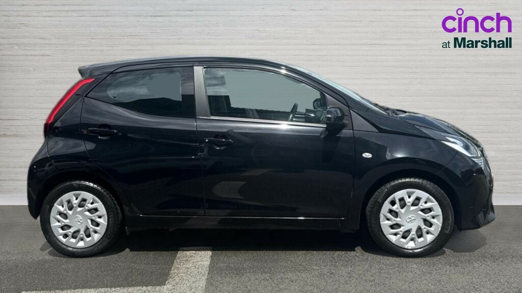 Toyota Aygo Aygo 1.0 Vvt-i X-play CK69YKW Black #2