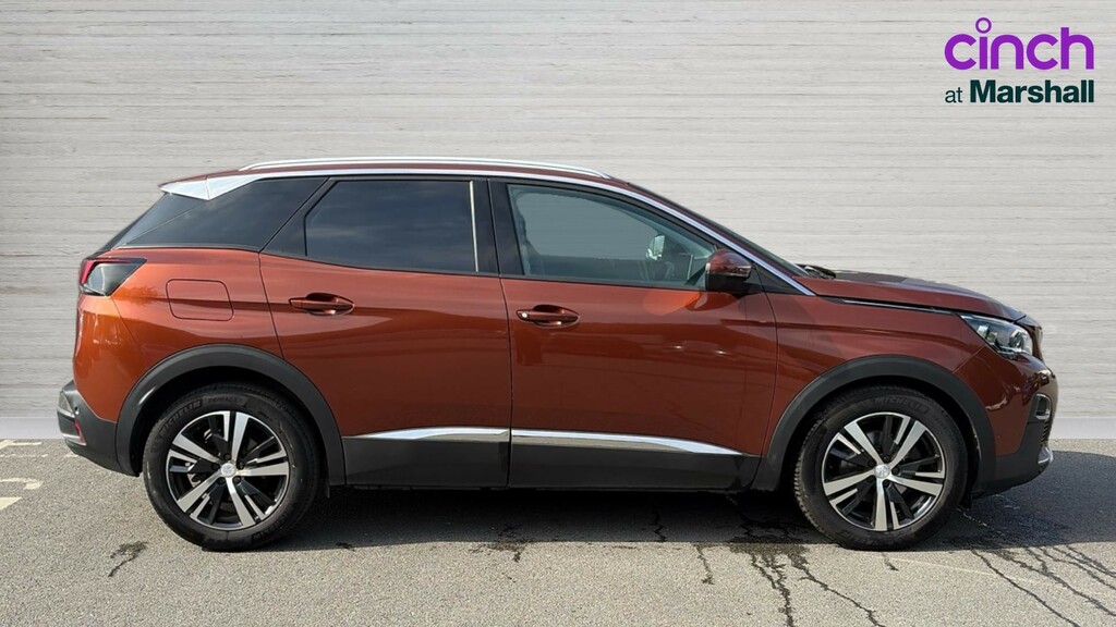 Peugeot 3008 3008 1.2 Puretech Allure EN19CDU Brown #2