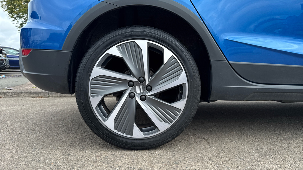 Seat Arona Arona 1.0 Tsi 110 Fr Sport FJ73NNX Blue #5
