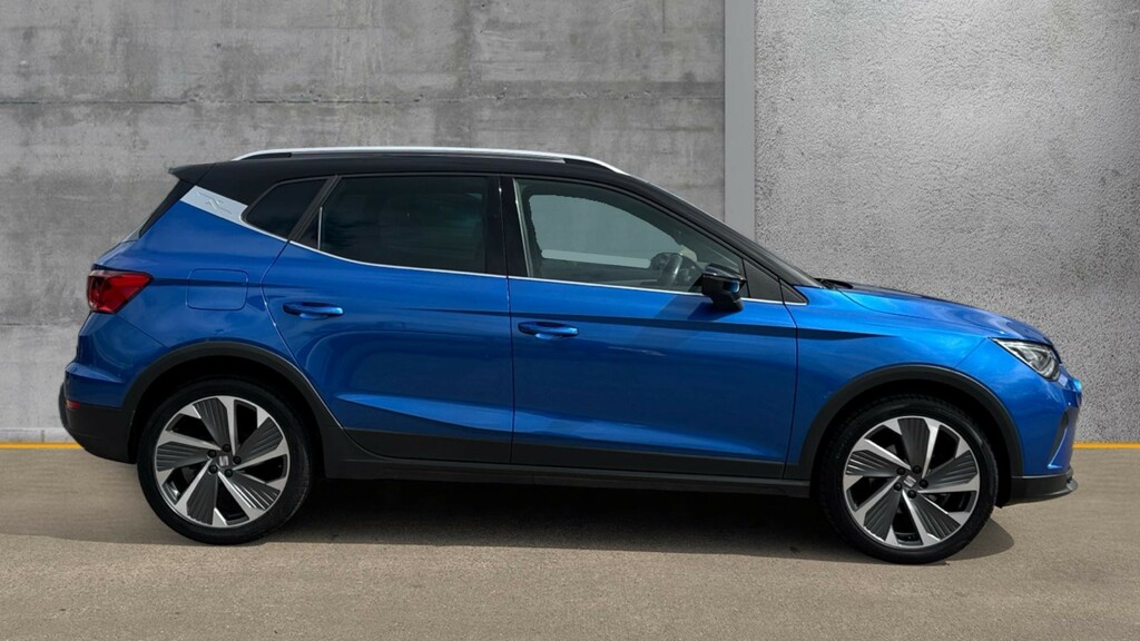 Seat Arona Arona 1.0 Tsi 110 Fr Sport FJ73NNX Blue #4